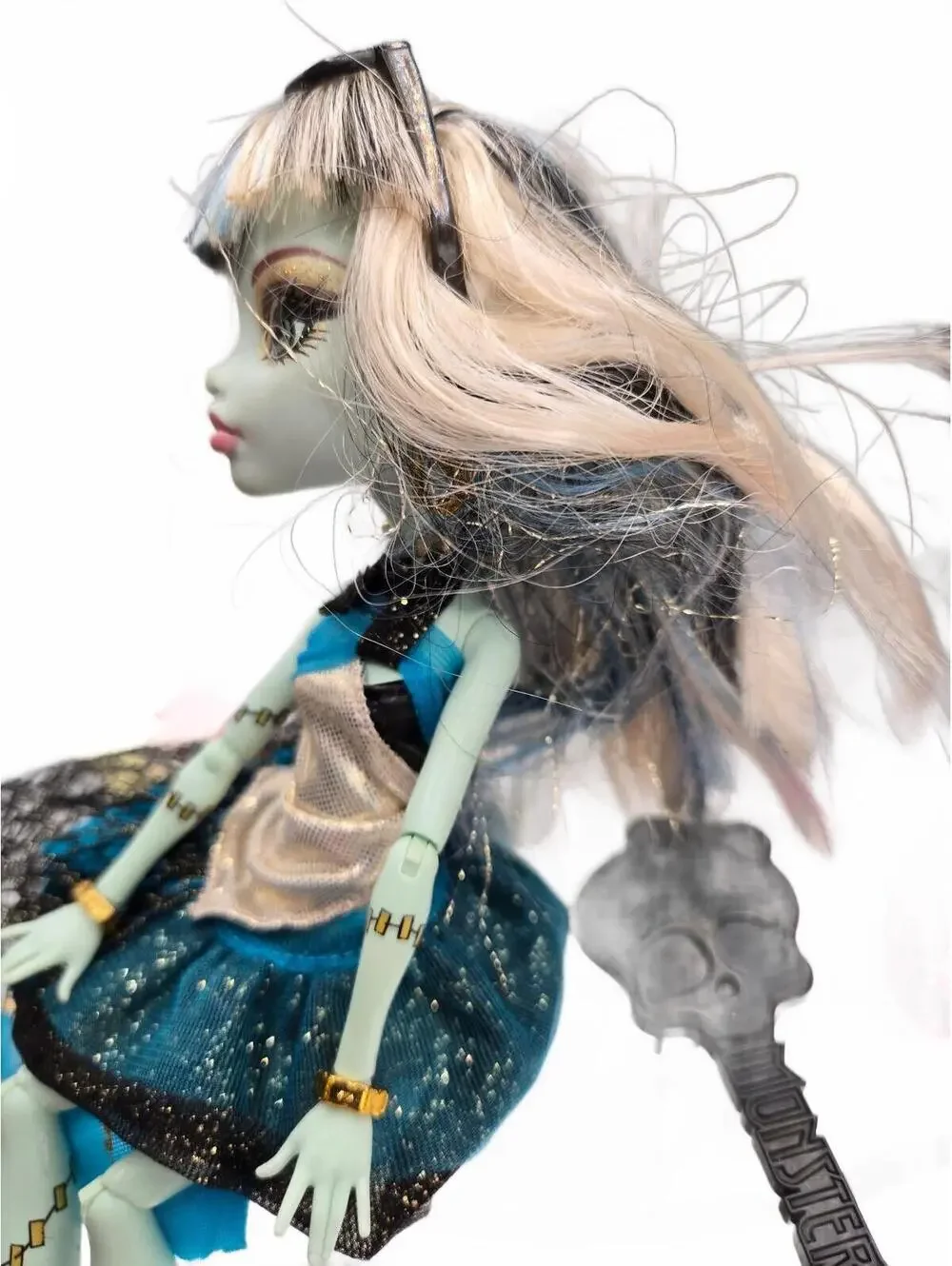 Monster High Frankie Stein Doll with Accessories
